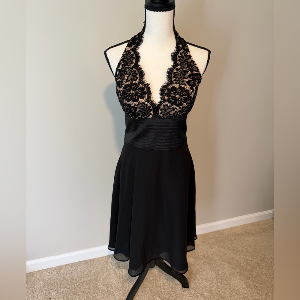 JS Boutique Elegant Black Backless Dress